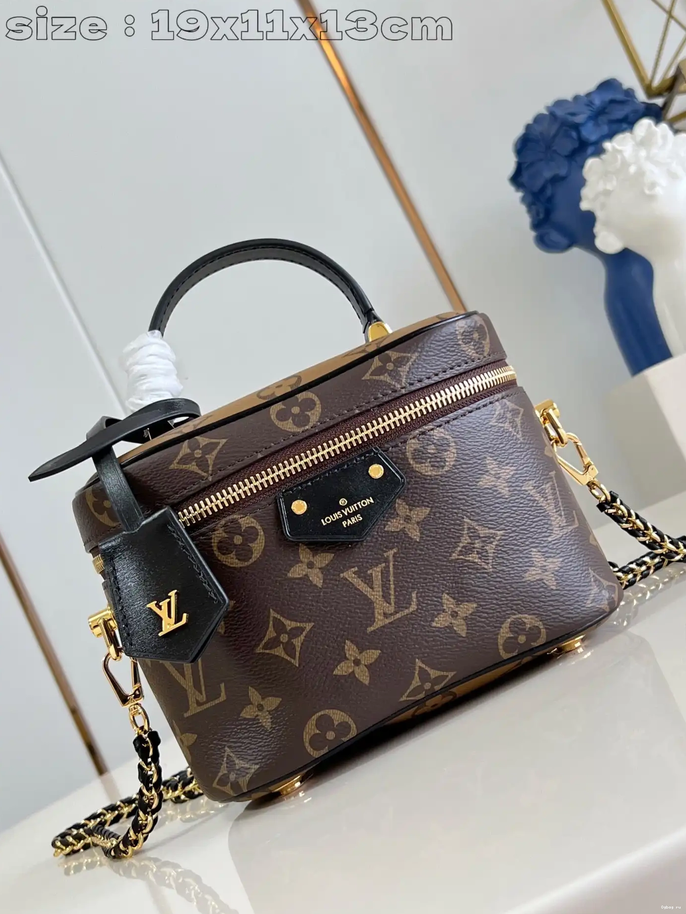 VUITTON VANITY LOUIS PM 0629